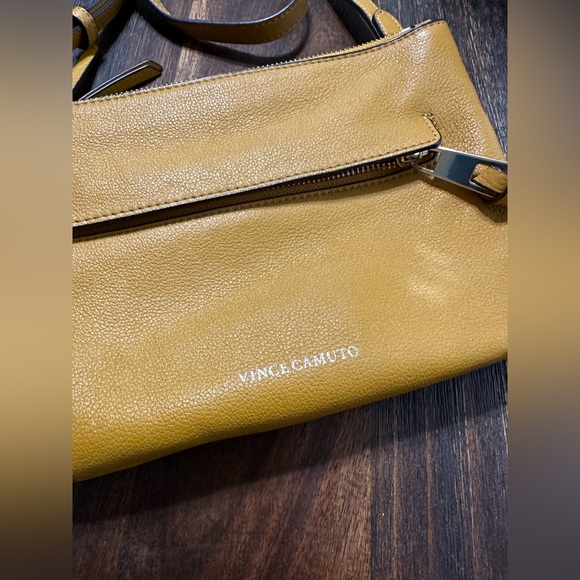 Vince Camuto Yellow Leather Crossbody Tassel zipper pulls large capacity - Picture 2 of 9